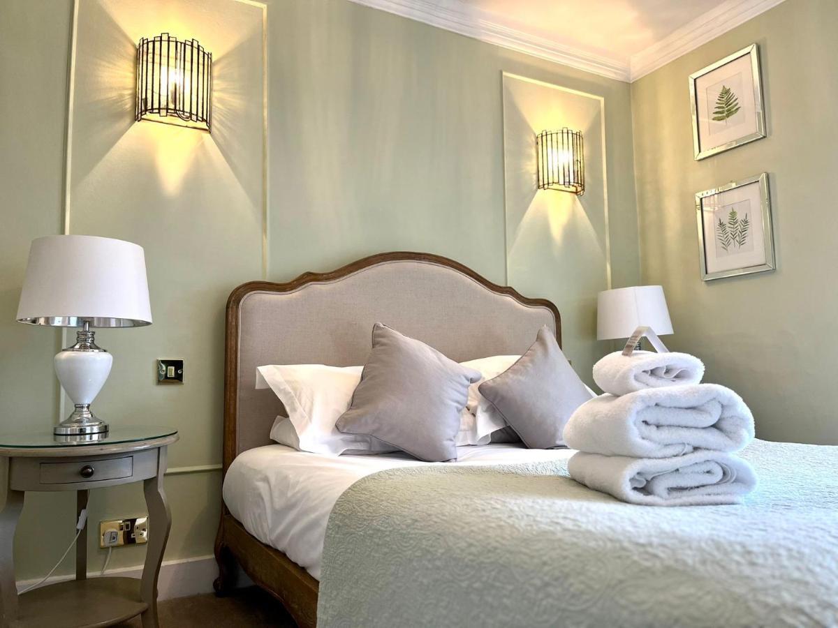 Findon Manor Hotel Bagian luar foto