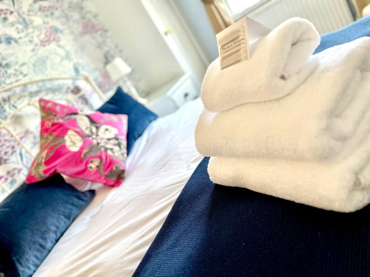 Findon Manor Hotel Bagian luar foto
