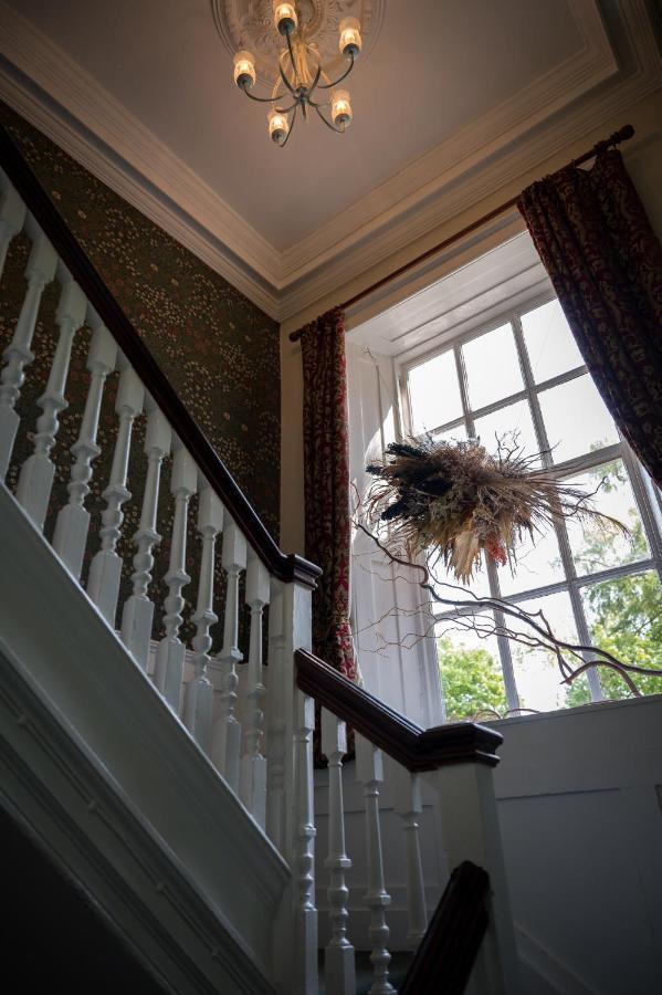 Findon Manor Hotel Bagian luar foto
