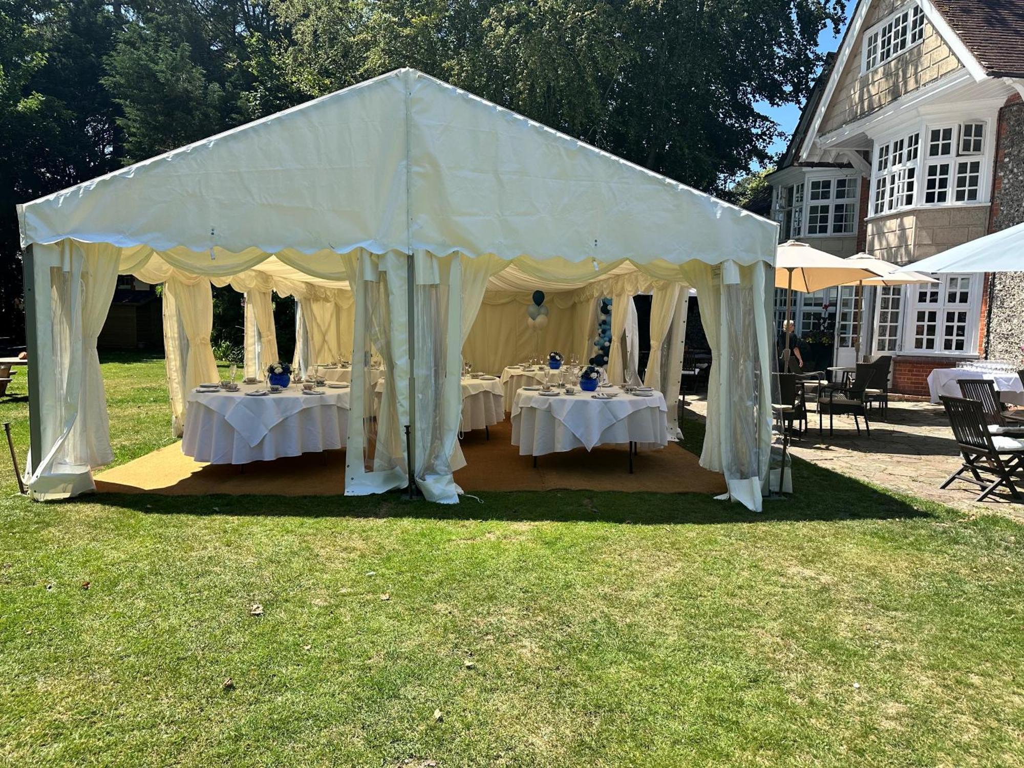 Findon Manor Hotel Bagian luar foto